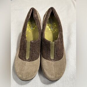 Merrell Tulip Wool Suede Wedge shoes, size 7.5, 2.5" wedge, taupe/brown